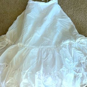 Wedding dress crinoline